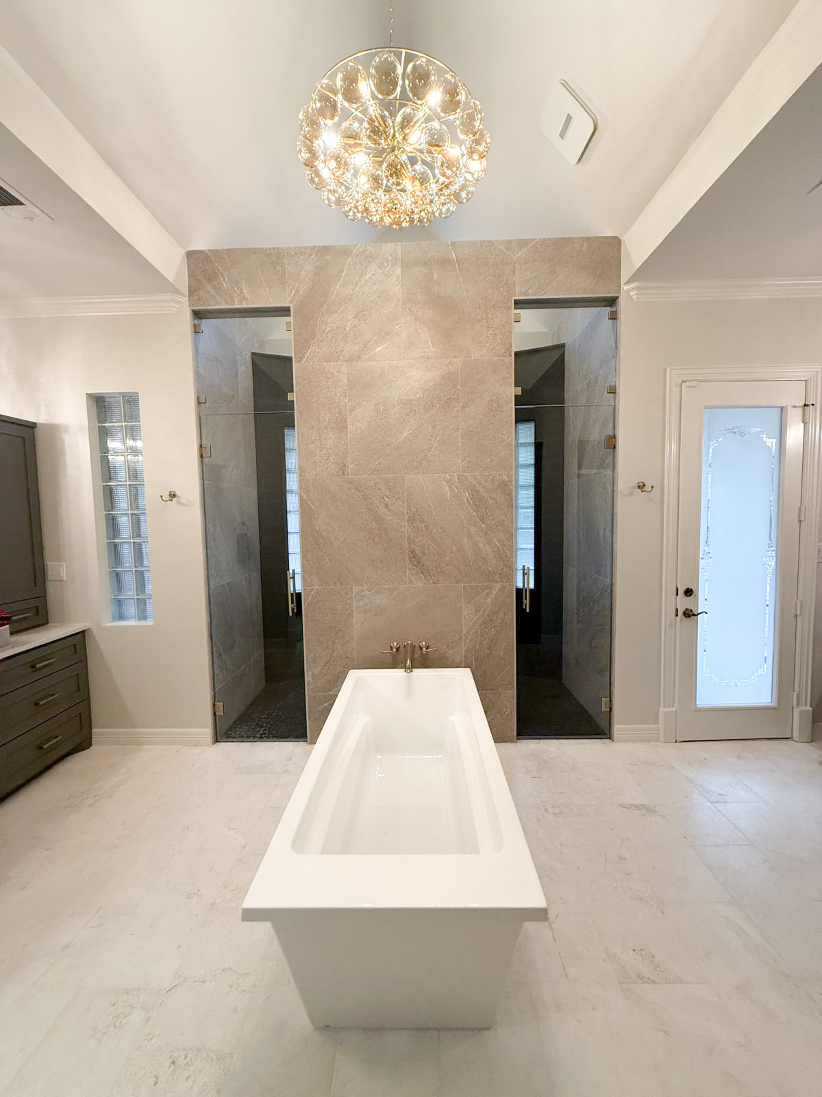 Modern bathroom remodel by The Woodlands Premier Remodeling